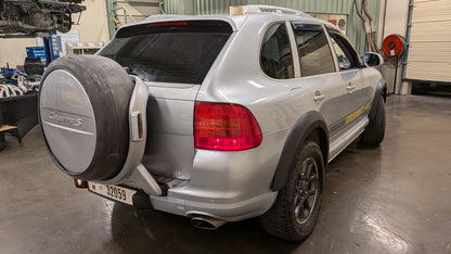 Porsche Cayenne Gen1  Fender Flares