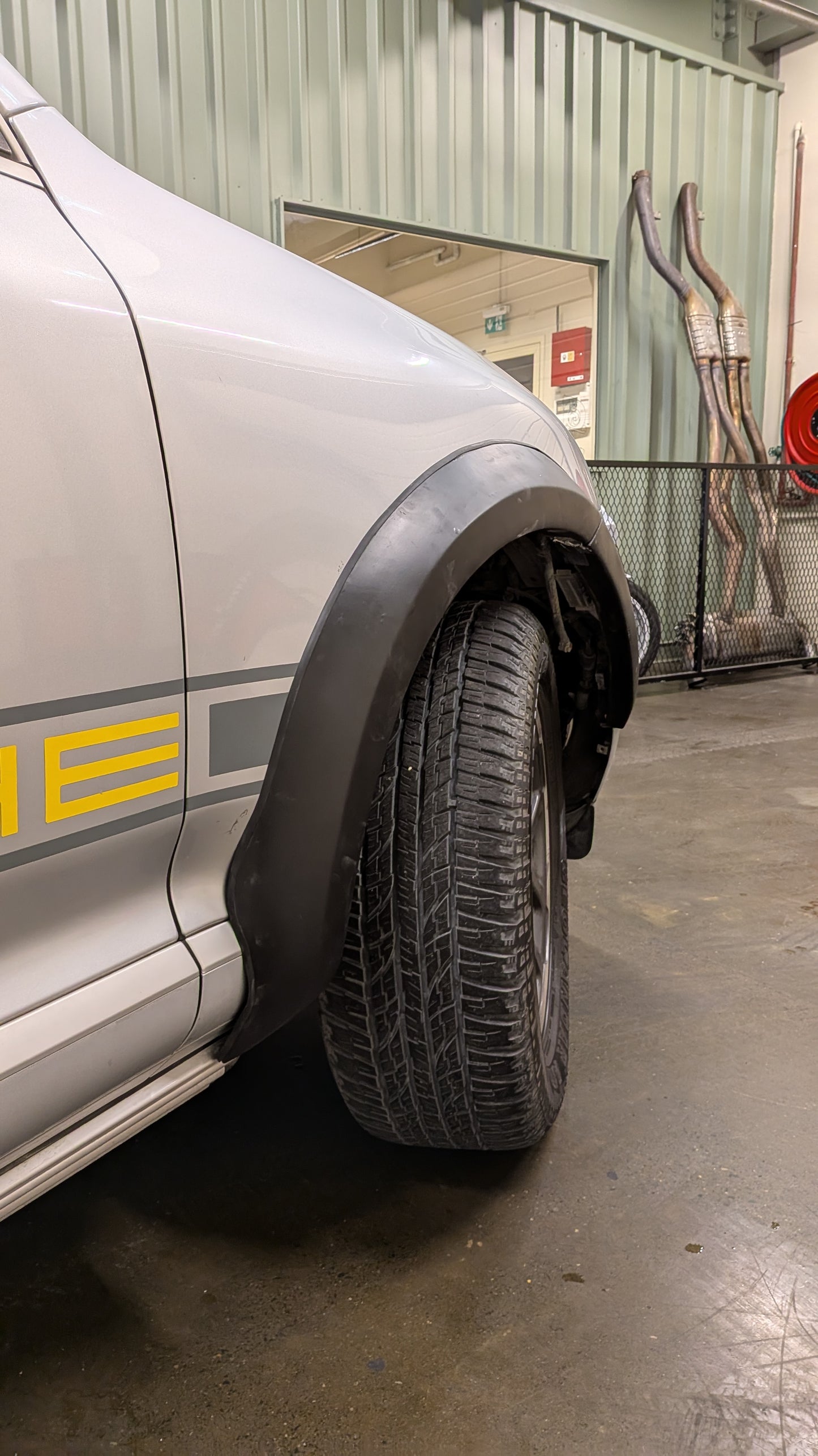 Porsche Cayenne Gen1  Fender Flares